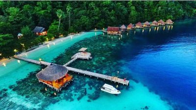 Pantai Ora: Destinasi Eksotis Yang Dijuluki Maldivesnya Indonesia
