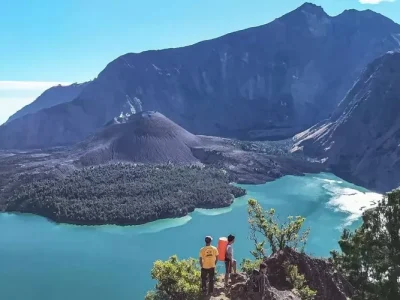 Wisata Alam Lombok: Dari Gunung Rinjani Hingga Pantai Senggigi