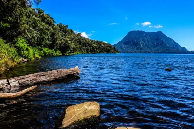 Misteri Laut Dan Gunung Yang Menjadi Legenda Lokal