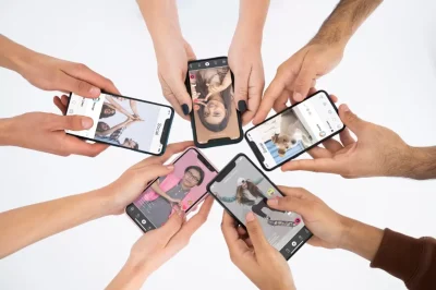 Dampak Sosial Media Terhadap Perilaku Masyarakat Indonesia