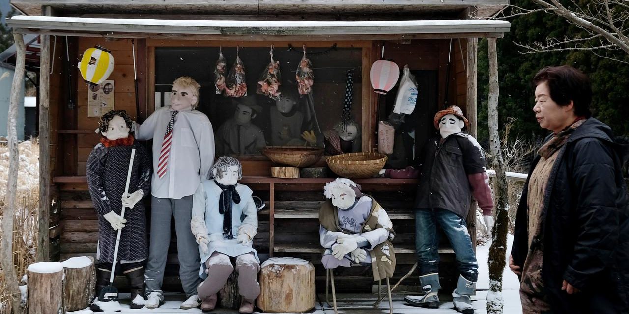 Desa Ajaib: Saat Boneka Menjelma Jadi Penduduk