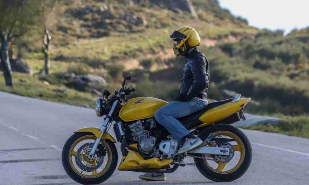 Alasan Motor Manual Tetap Populer