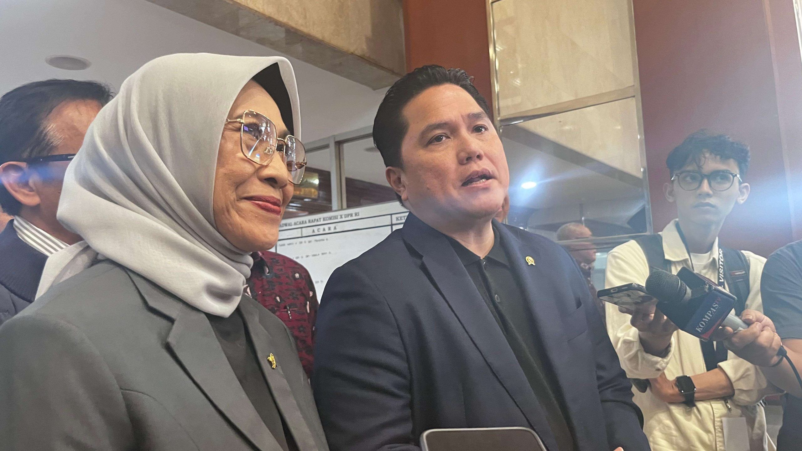 Menpora Pasang Badan: Target Kelar, Bonus Atlet Harus Setara!