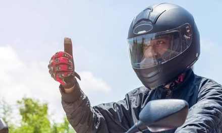 Nyaman Pol! Mengintip Helm Yang Paling Pas Buat Motor PCX