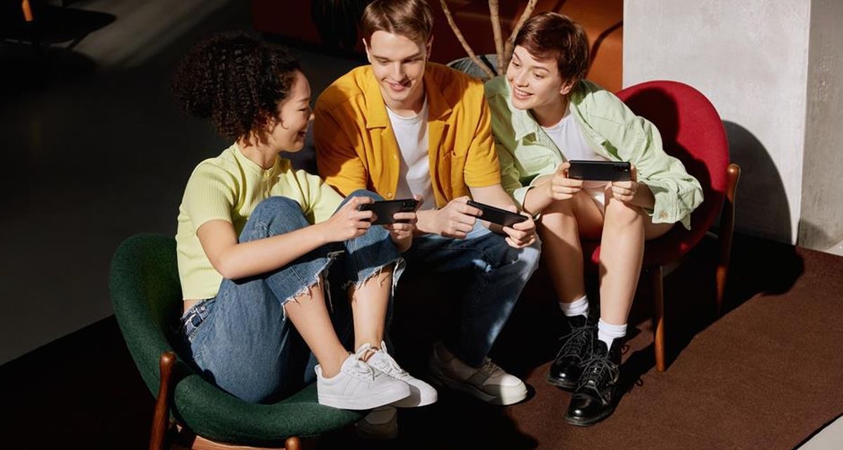 Privilege Era Digital: Mengapa Jadi Gen Z Itu Sebenarnya Seru?