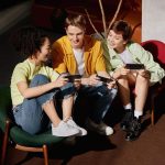 Privilege Era Digital: Mengapa Jadi Gen Z Itu Sebenarnya Seru?