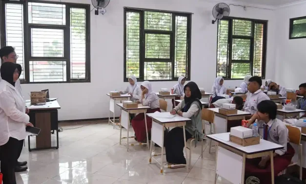 SR Sudah Mulai, Cek Bedanya Dengan Sekolah Umum