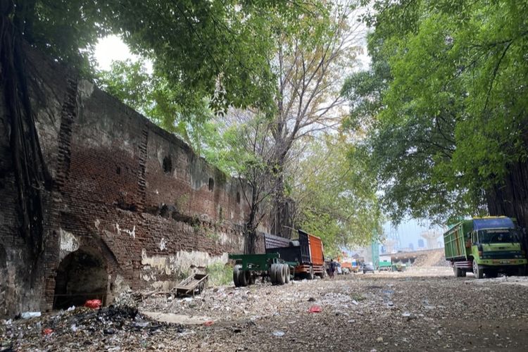 Miris! Sisa Kejayaan Batavia Kini Kena Amuk Rimba Liar