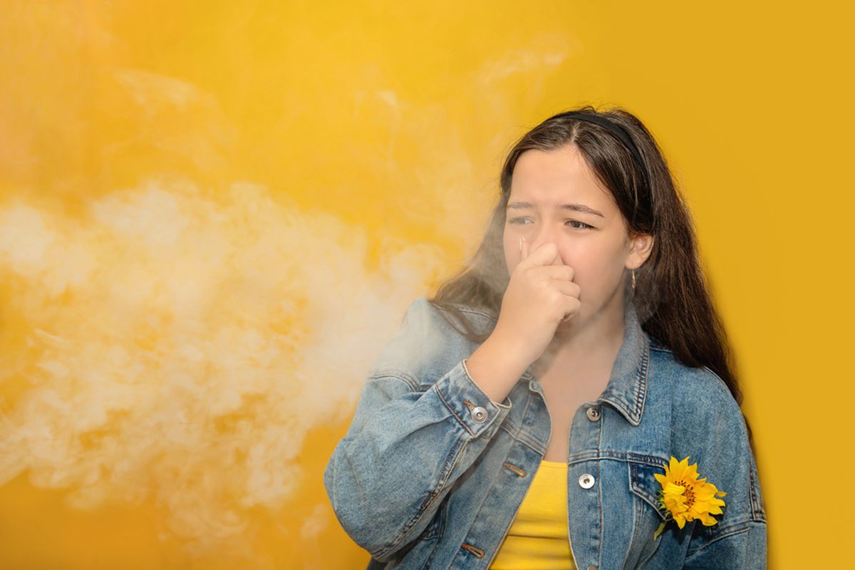 Bahaya Tersembunyi Baju Bau Rokok Buat Si Kecil