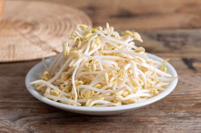 Pantang Di Makan! Daftar Makanan Buat Penderita Kista Payudara