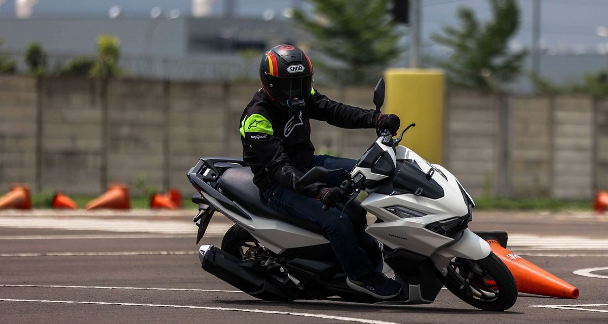 Riding Makin Nyaman! Gadget Motor Ini Wajib Punya