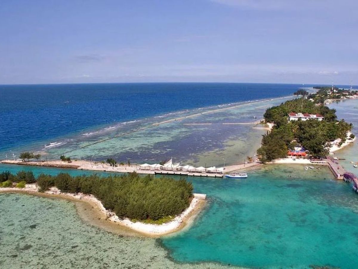 Dekat Jakarta: Sensasi Island Hopping ke 4 Pulau Eksotis